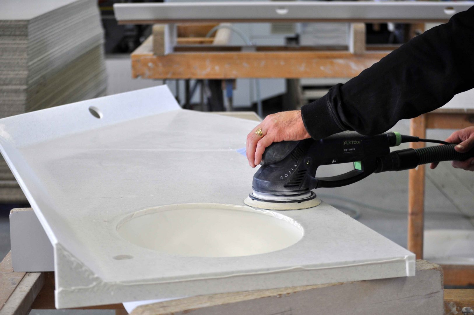 fabrication-corian-meuble-dentaire-francais-ferlain